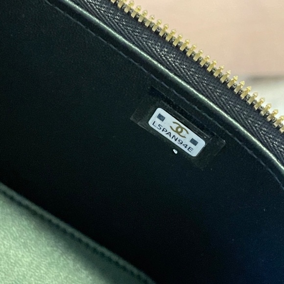 Chanel small vanity - Picture 2 of 5